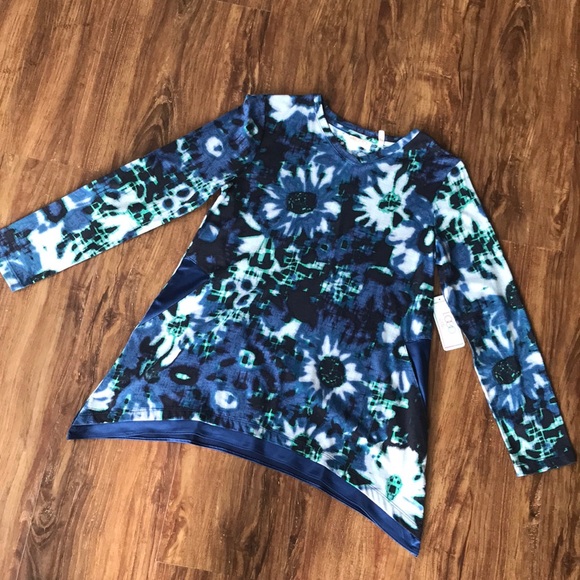 LOGO by Lori Goldstein Other - 💙 LOGO littles by Lori Goldstein tunic top Sz 12